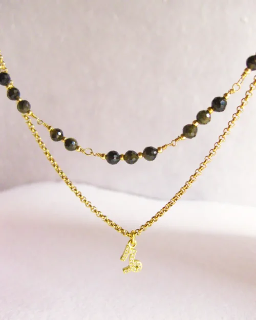 Collana del Capricorno con pietre naturali di Ossidiana