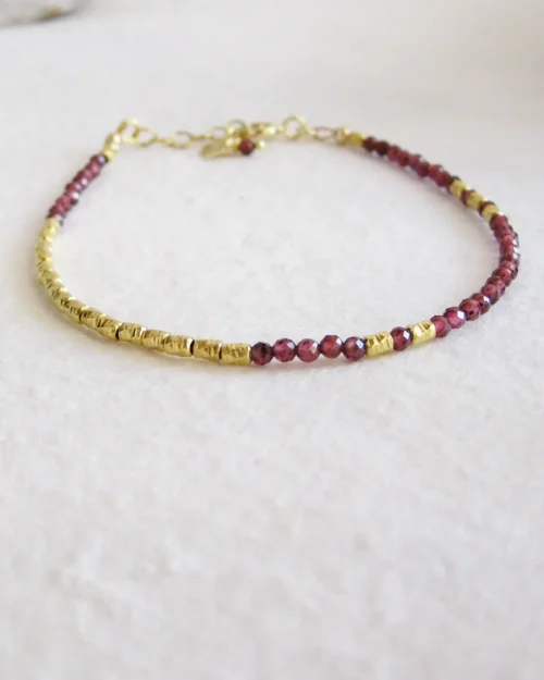 Bracciale Altair in Argento 925 con pietre di Granato