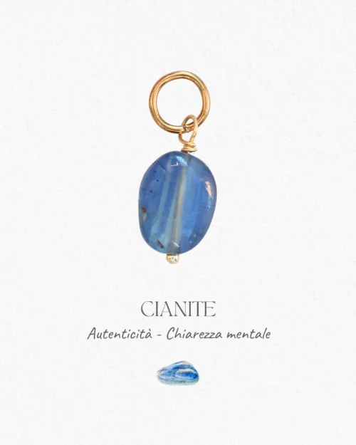 Mini charm con Cianite naturale