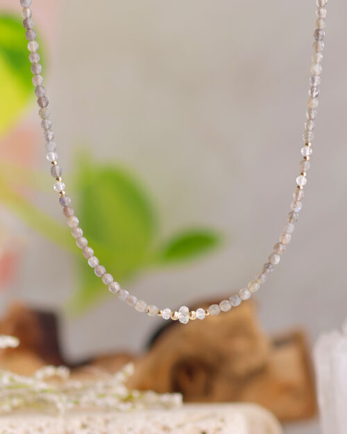 Girocollo Augeo in Argento 925 con pietre naturali di Labradorite e Quarzo ialino | Variante simmetrica