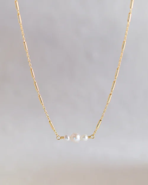 Collana girocollo in argento 925 con tre perle centrali